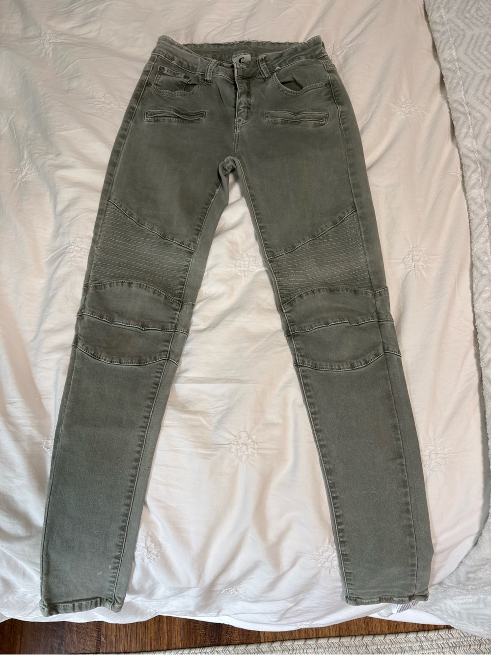 ❗️MASSIVE SALE❗️“Six” Olive Green Moto Skinny Jeans